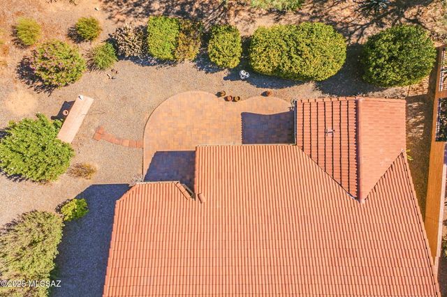 1781 E Redstart Road, Green Valley, AZ 85614