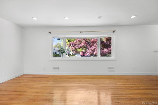 71 Bacon Place, Yonkers, NY 10710
