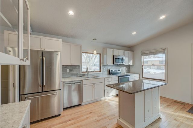 14334 Upper 56th Street N, Stillwater, MN 55082