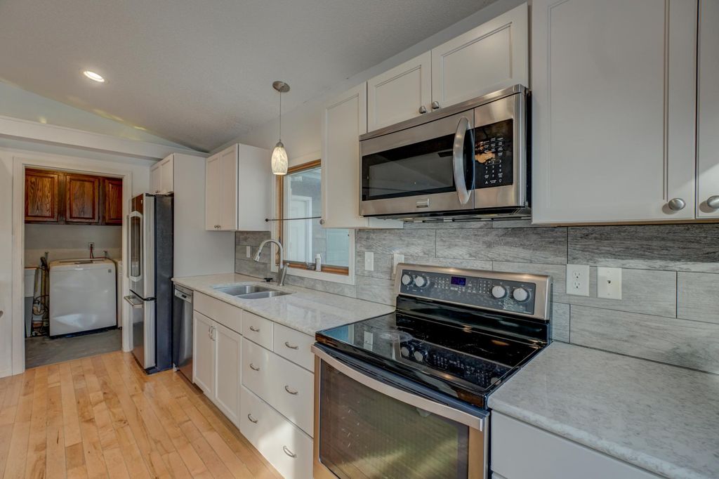 14334 Upper 56th Street N, Stillwater, MN 55082