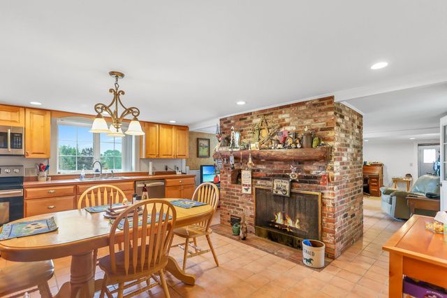 32 Bean Hill Road, Northfield, NH 03276