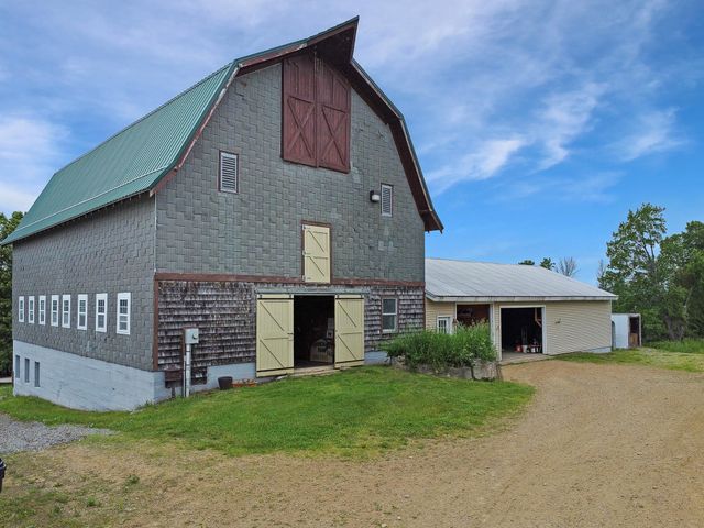 32 Bean Hill Road, Northfield, NH 03276