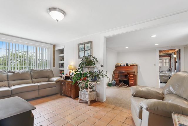 32 Bean Hill Road, Northfield, NH 03276