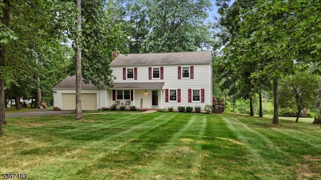 70 Windy Willow Way, Branchburg Twp., NJ 08876