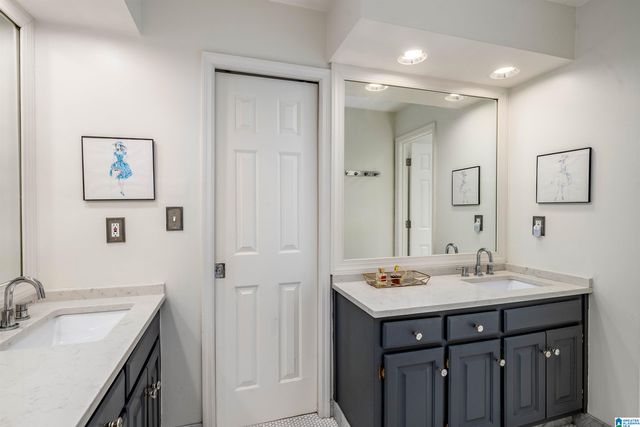 4237 OLD LEEDS LANE, Mountain Brook, AL 35213