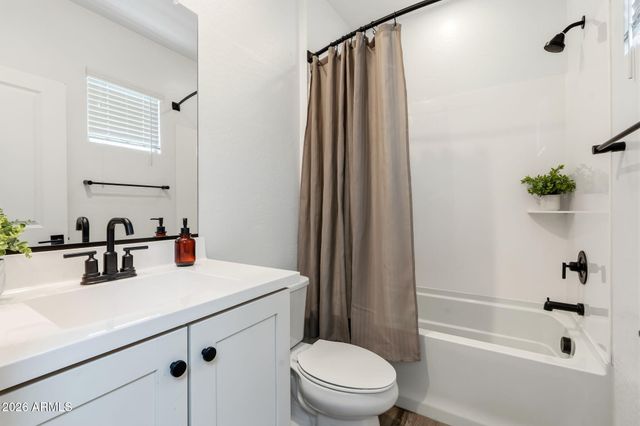 6447 N 17th Place, Phoenix, AZ 85016