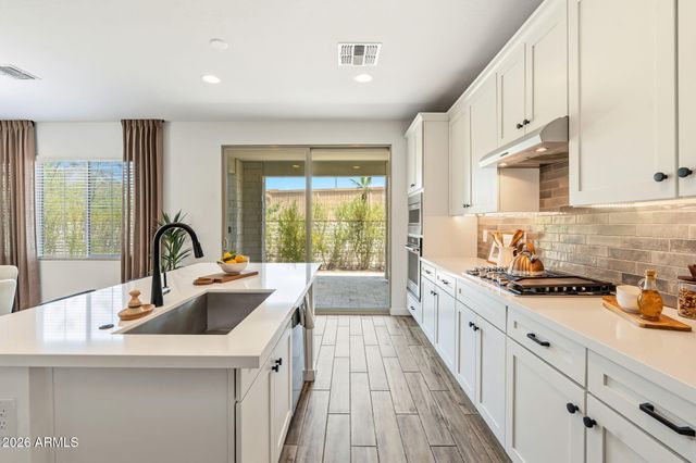 6447 N 17th Place, Phoenix, AZ 85016