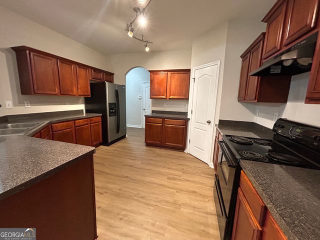 6533 Silk Tree Pte, Braselton, GA 30517