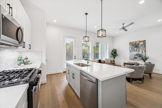 1826 W Tidwell Road, Houston, TX 77091