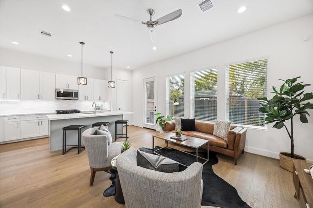 1826 W Tidwell Road, Houston, TX 77091