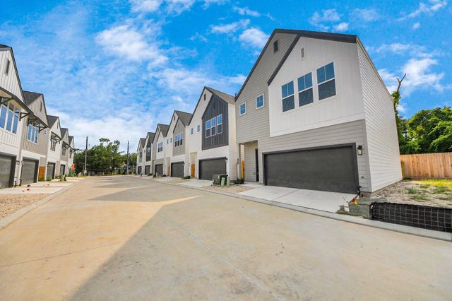 6515 Old Olive Tree Drive, Houston, TX 77091