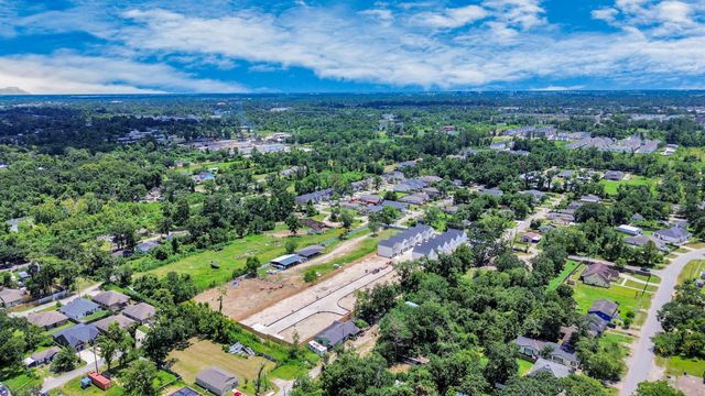 6515 Old Olive Tree Drive, Houston, TX 77091