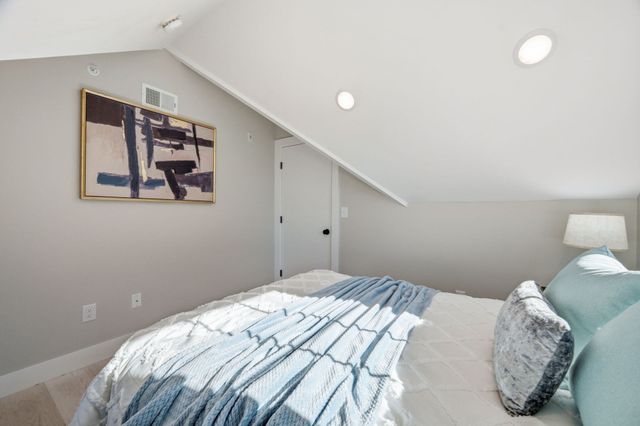 1252 Broadway Street 7, Somerville, MA 02144