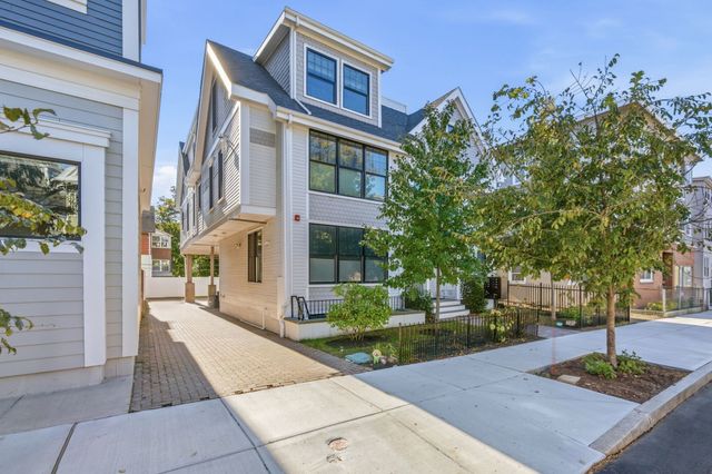1252 Broadway Street 7, Somerville, MA 02144