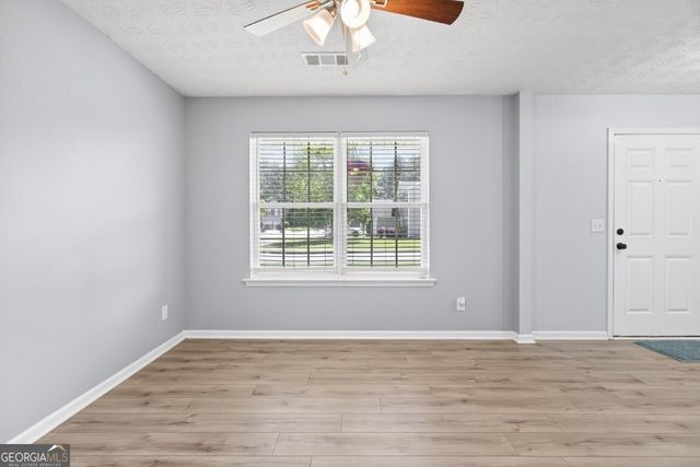 3279 Deer Valley Drive NW, Acworth, GA 30101
