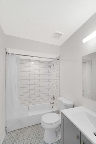 4631 Eberly Avenue 1S, Brookfield, IL 60513