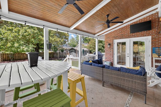 3232 Amber Drive, Wilmington, NC 28409
