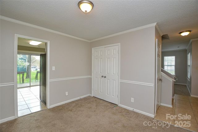 6020 Running Deer Road, Charlotte, NC 28214