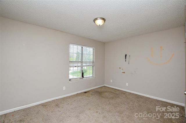 6020 Running Deer Road, Charlotte, NC 28214