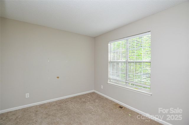 6020 Running Deer Road, Charlotte, NC 28214