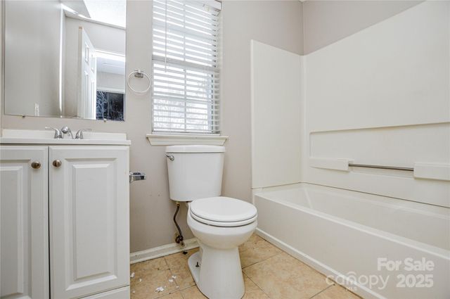 6020 Running Deer Road, Charlotte, NC 28214