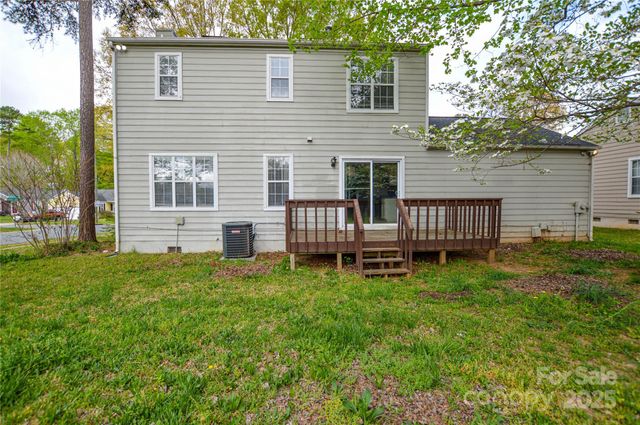 6020 Running Deer Road, Charlotte, NC 28214