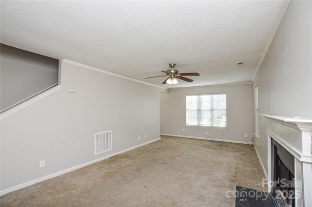 6020 Running Deer Road, Charlotte, NC 28214