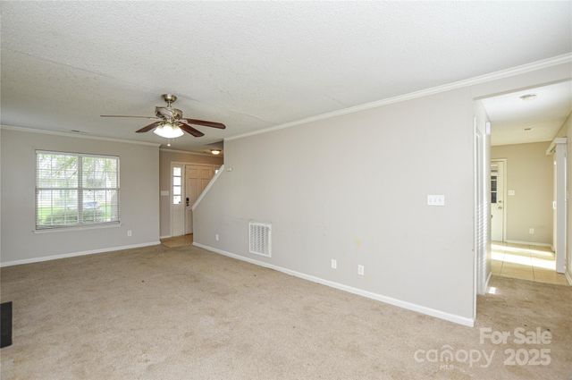 6020 Running Deer Road, Charlotte, NC 28214