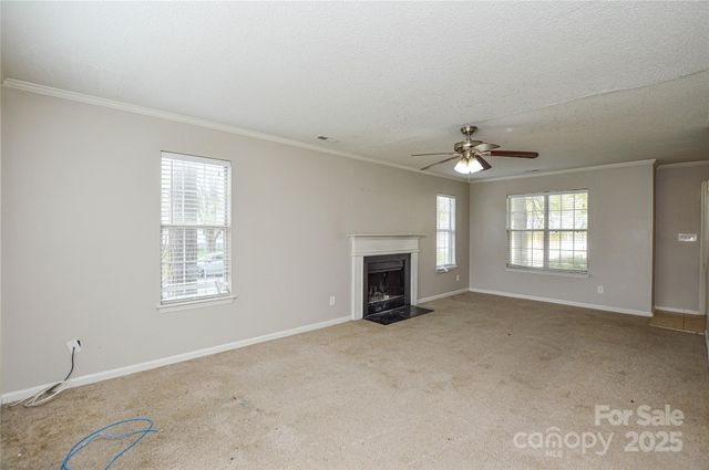 6020 Running Deer Road, Charlotte, NC 28214