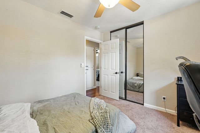 5691 Oak Hill Dr, Sacramento, CA 95841
