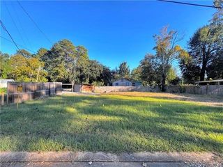 1508 HOLLOWAY Drive, Pineville, LA 71360