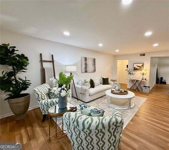 6851 Roswell Road N-20, Sandy Springs, GA 30328