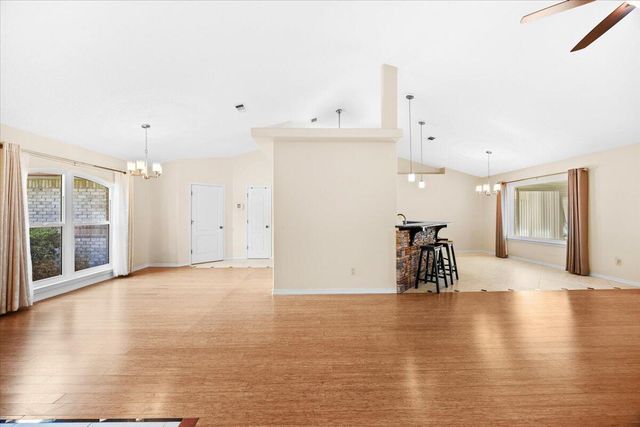 7807 Lola Circle, Navarre, FL 32566