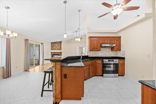 7807 Lola Circle, Navarre, FL 32566