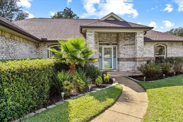 7807 Lola Circle, Navarre, FL 32566