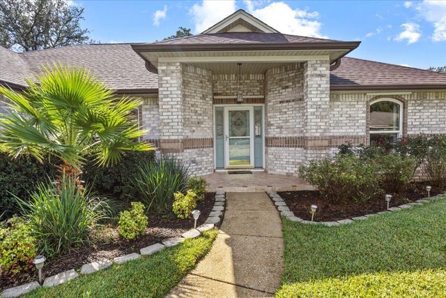 7807 Lola Circle, Navarre, FL 32566