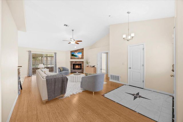 7807 Lola Circle, Navarre, FL 32566