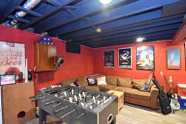6401 237th AVENUE, Salem, WI 53168