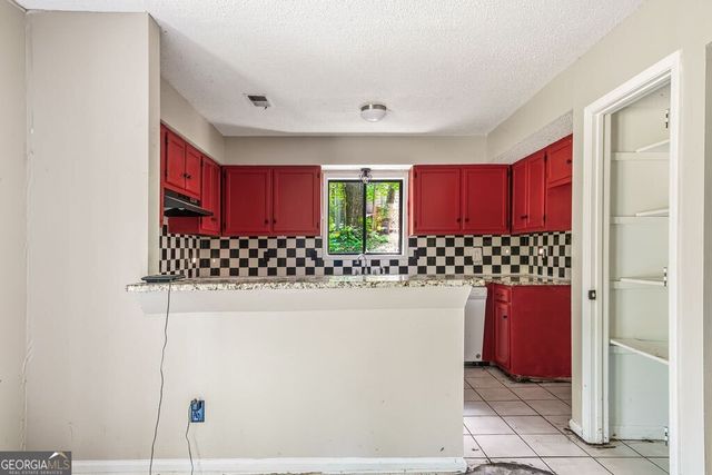 1951 Kinridge Road, Marietta, GA 30062