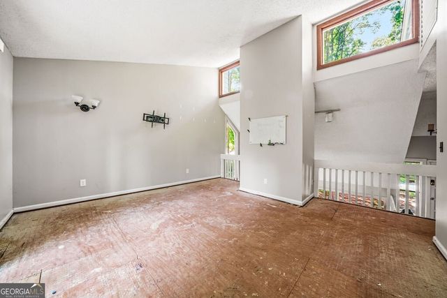 1951 Kinridge Road, Marietta, GA 30062
