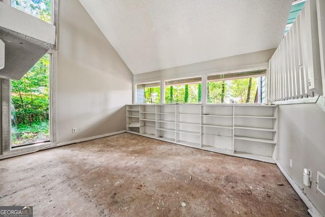 1951 Kinridge Road, Marietta, GA 30062
