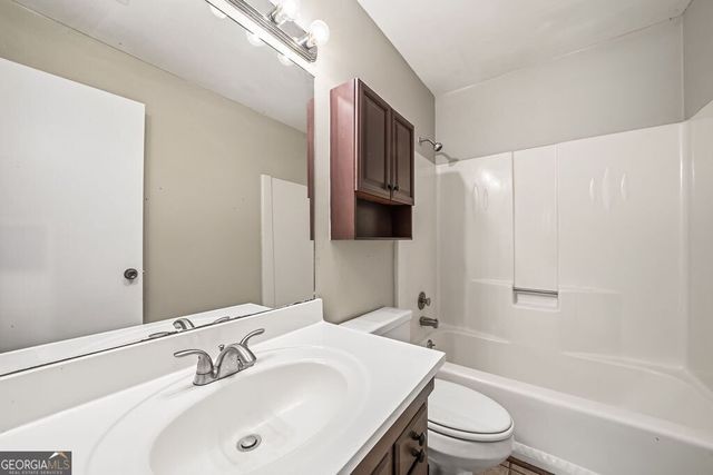 1951 Kinridge Road, Marietta, GA 30062
