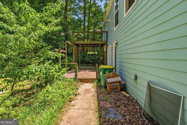 1951 Kinridge Road, Marietta, GA 30062