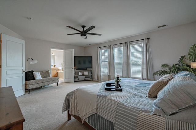 5234 Blue Sky Drive, South Whitehall Twp, PA 18069