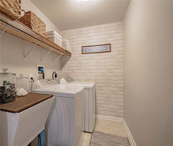 5234 Blue Sky Drive, South Whitehall Twp, PA 18069