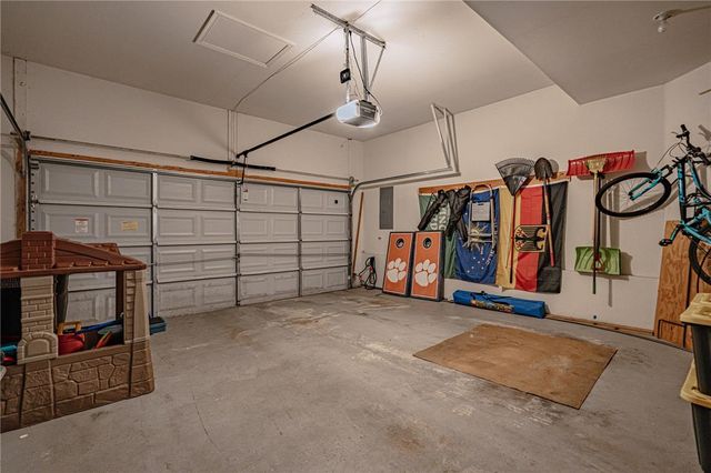 5234 Blue Sky Drive, South Whitehall Twp, PA 18069