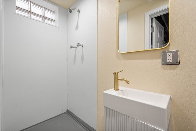 3842 Greensburg Pike, Forest Hills Boro, PA 15221