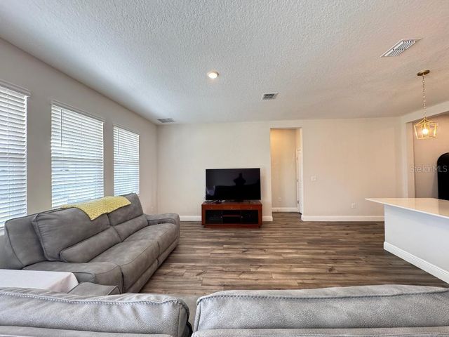 10353 FIELDSTONE MYRTLE WAY, San Antonio, FL 33576