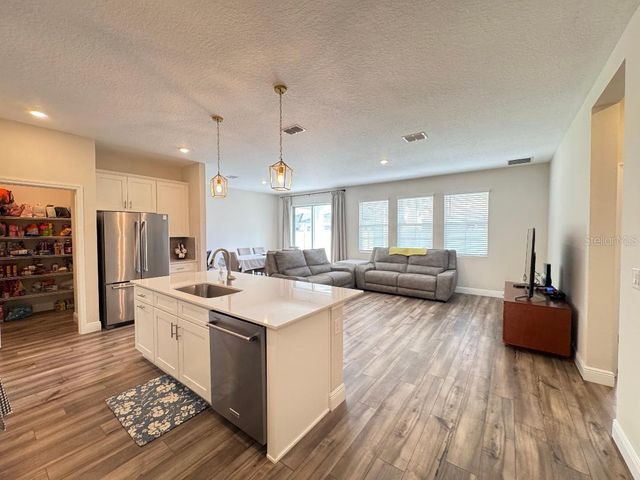 10353 FIELDSTONE MYRTLE WAY, San Antonio, FL 33576