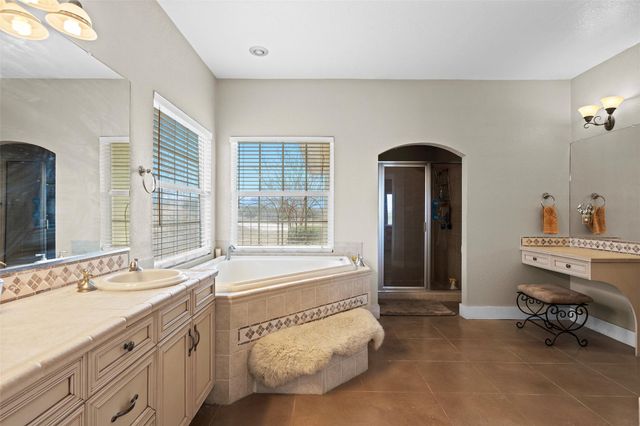 1274 County Road 2806, Lampasas, TX 76550